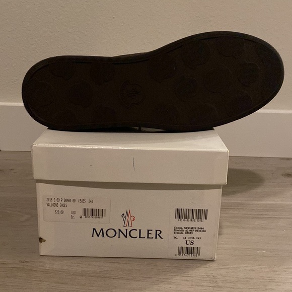 Moncler suede boots. Mens - Picture 4 of 5